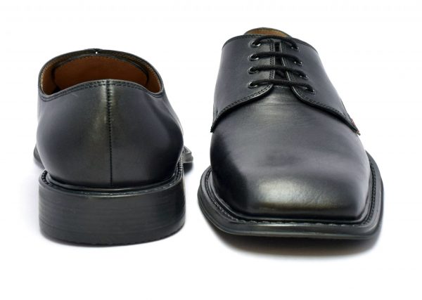 Men's Classic Derby Shoes.